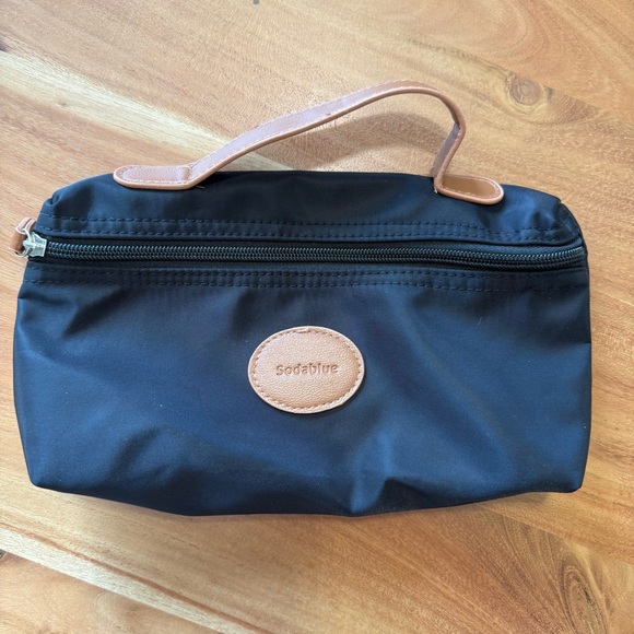 Cosmetic Bag - Picture 2 of 5